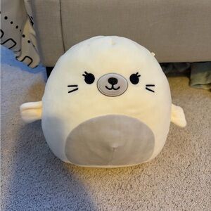 Squishmallows Cream and Gray Seal Stuffed Animal